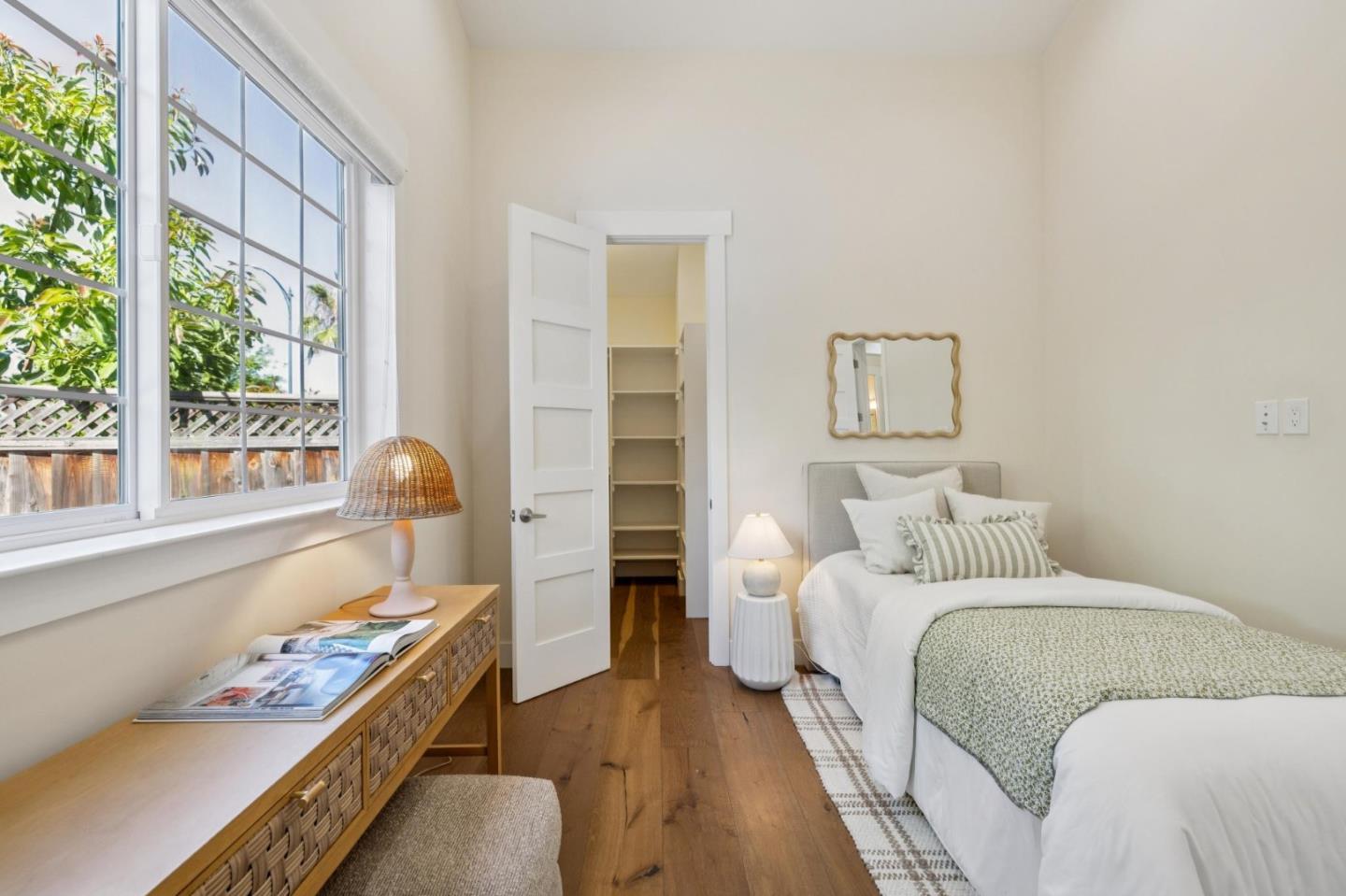Property photo 44