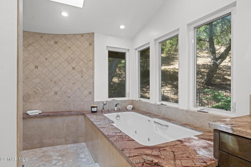 Property photo 44