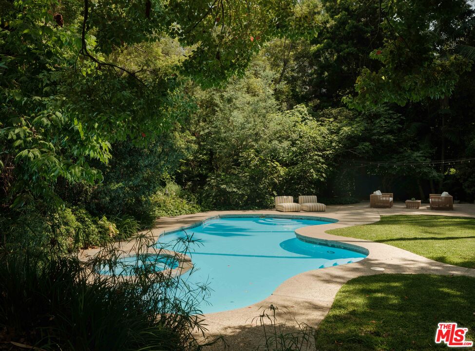 Property photo 25