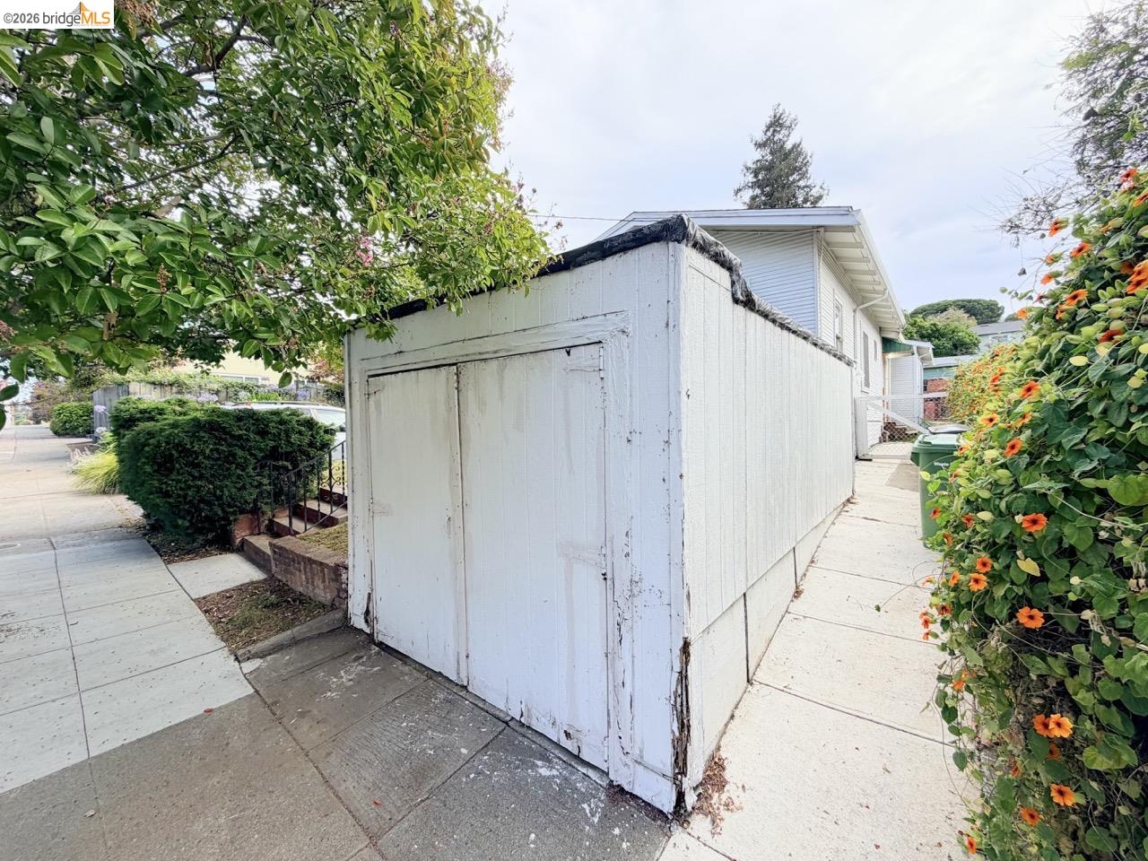 Property photo 35