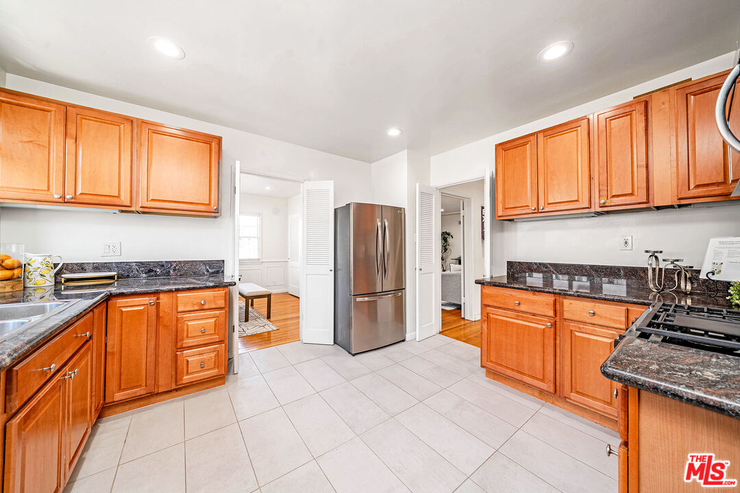 Property photo 24