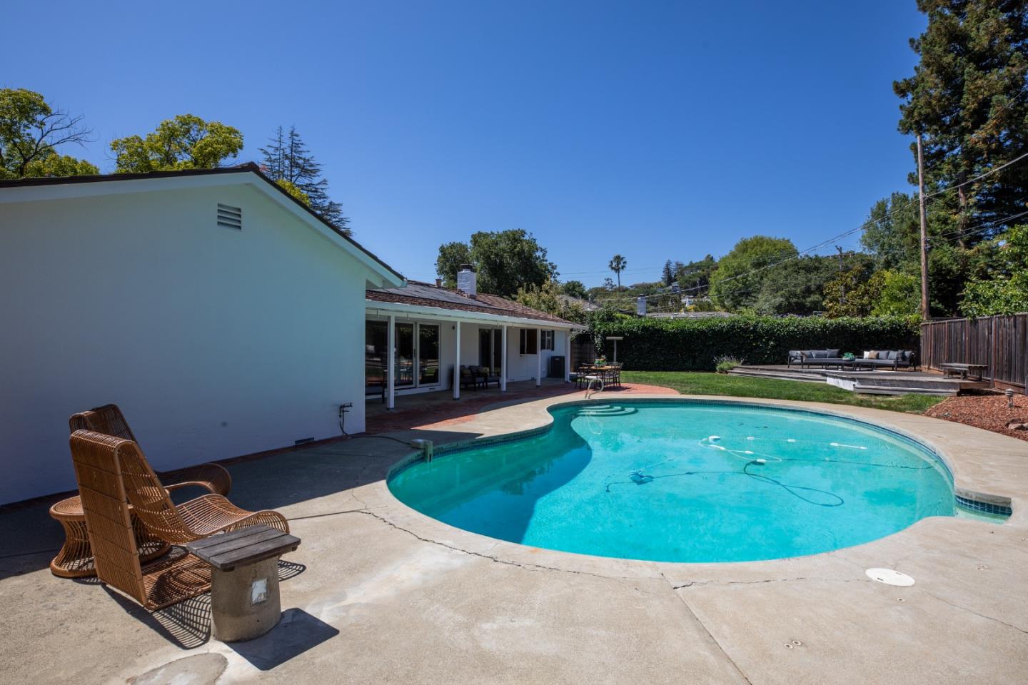 Property photo 33