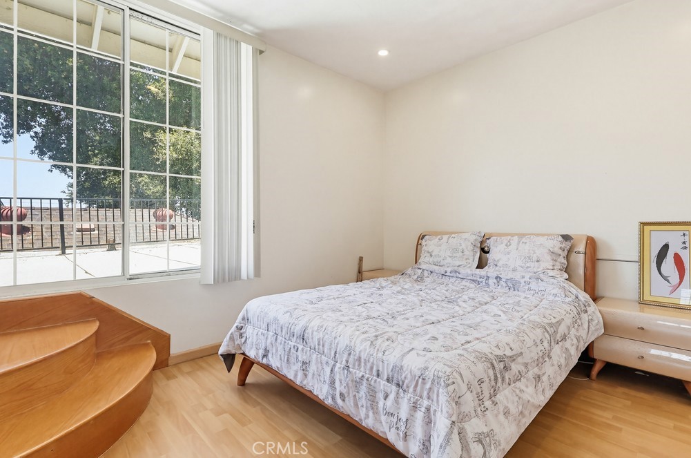 Property photo 44