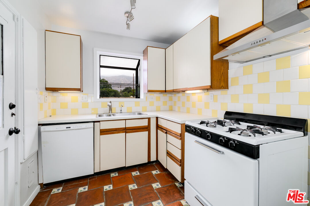 Property photo 17