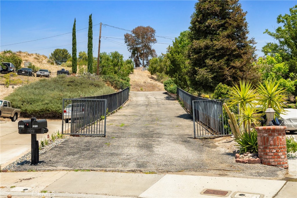 Property photo 40