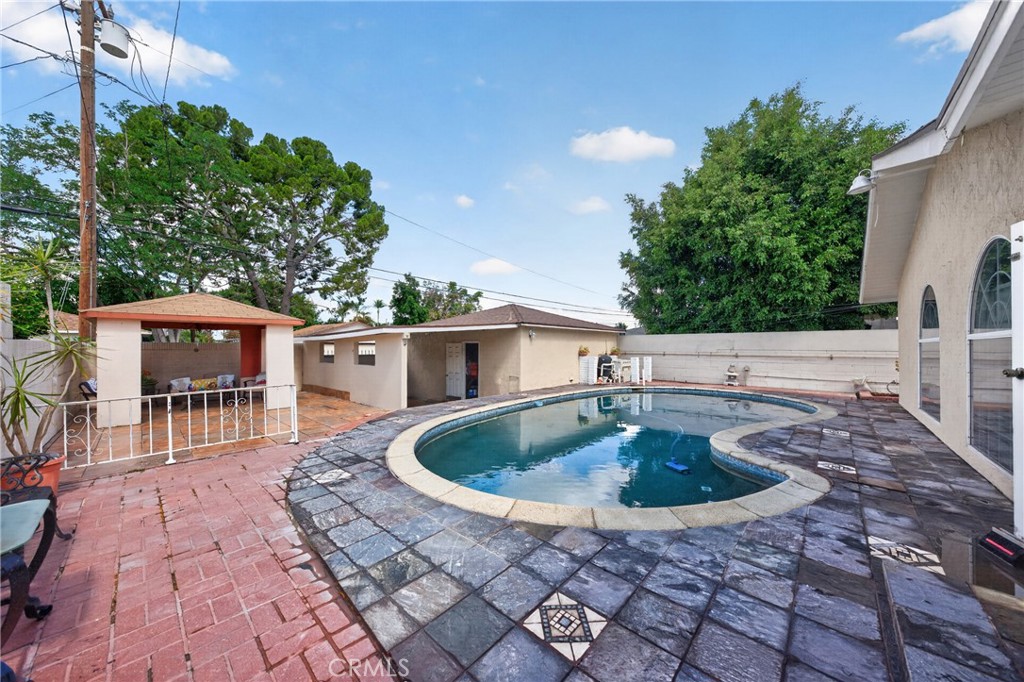 Property photo 24