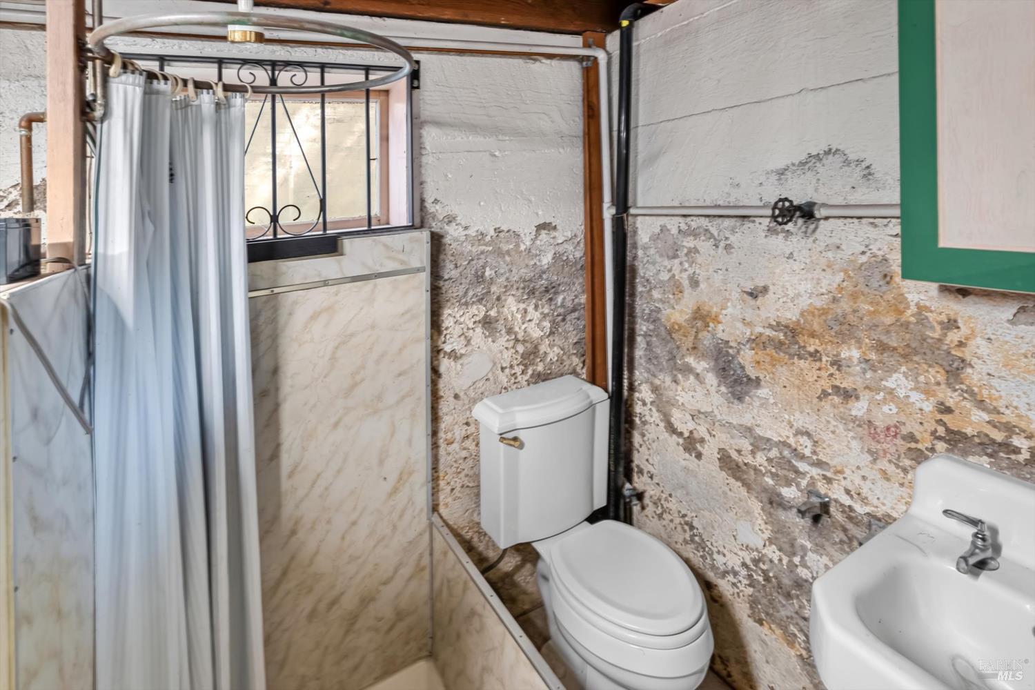 Property photo 40