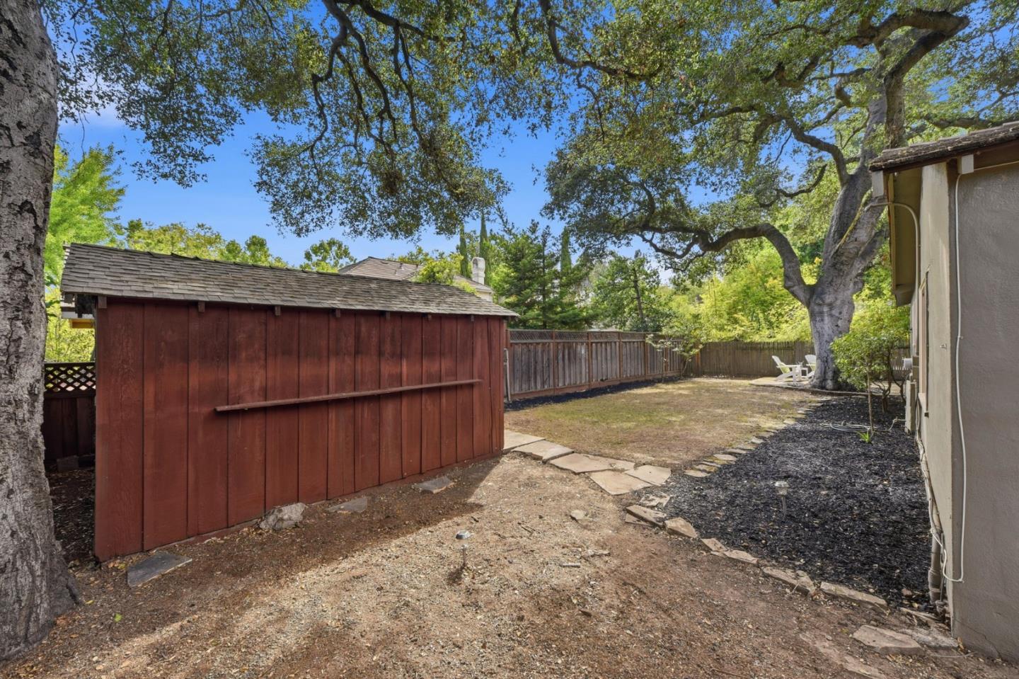 Property photo 35