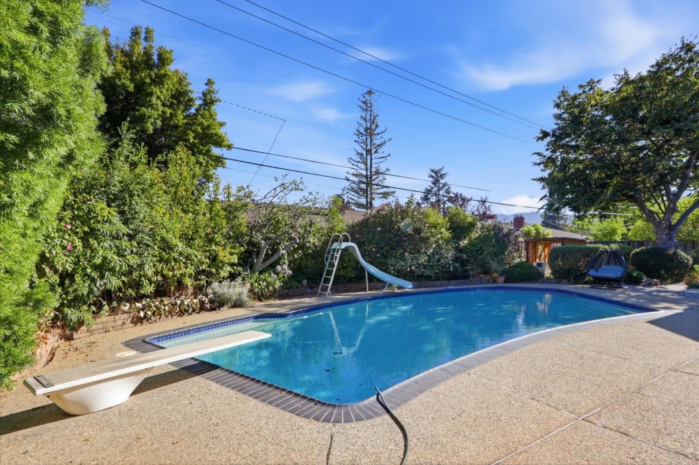Property photo 35