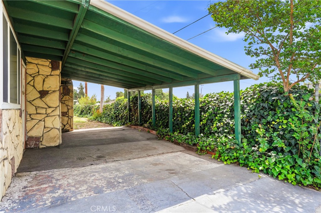 Property photo 38