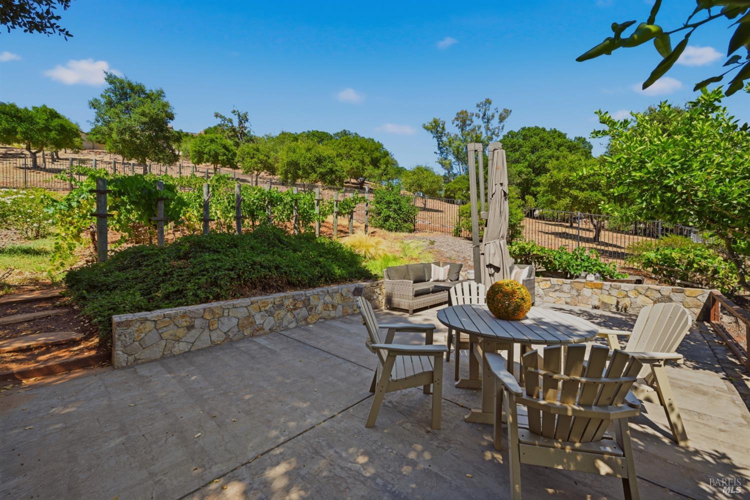 Property photo 33