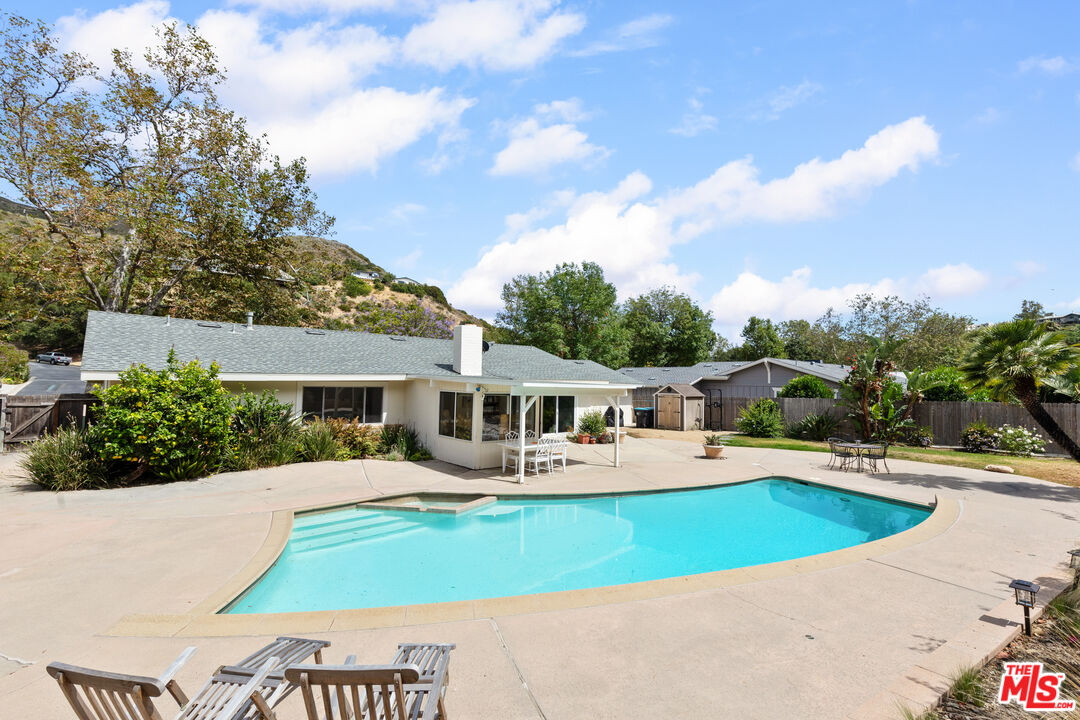 Property photo 37