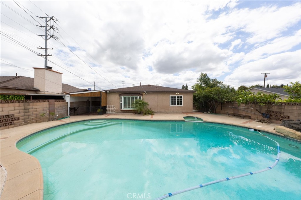 Property photo 35