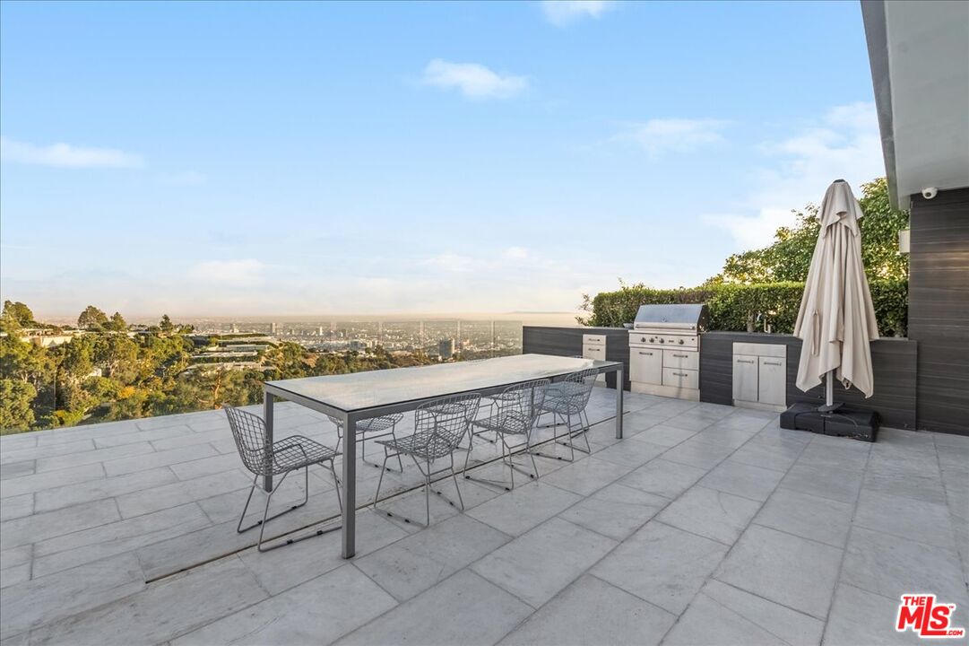 Property photo 44