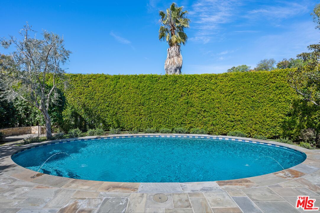 Property photo 24