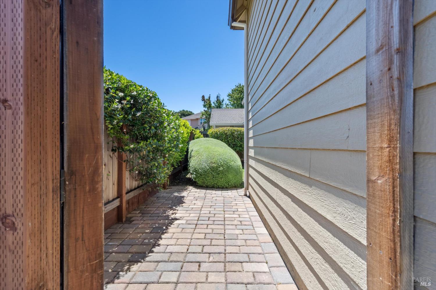 Property photo 23