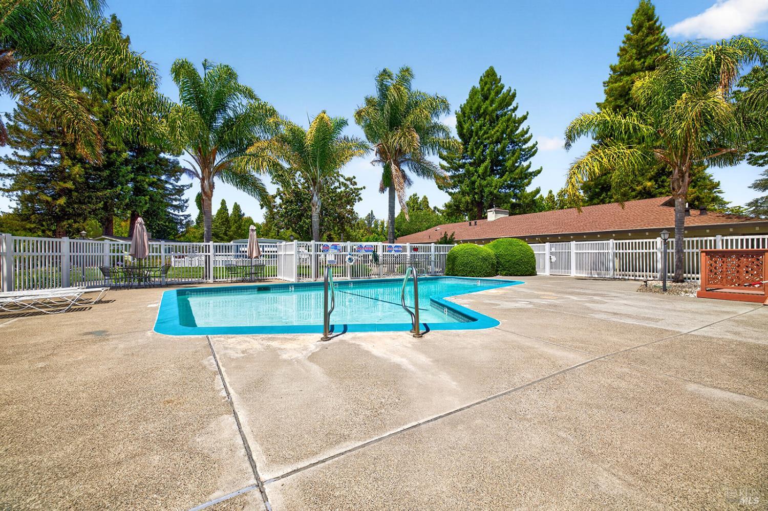 Property photo 44