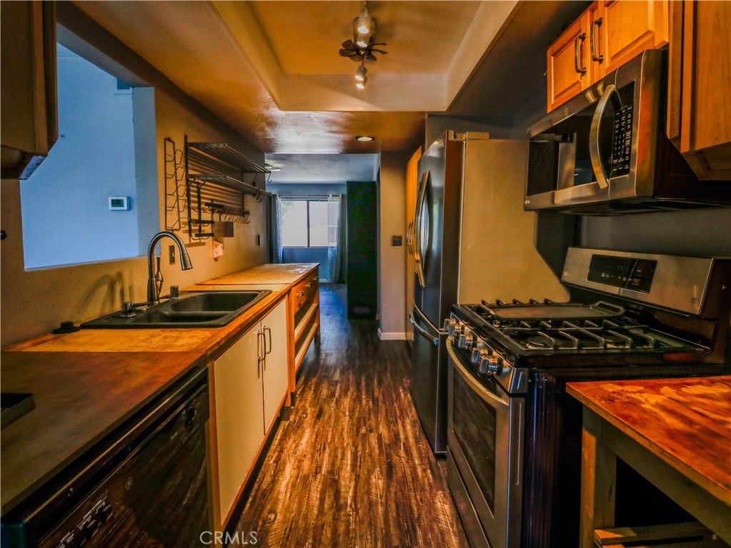 Property photo 35