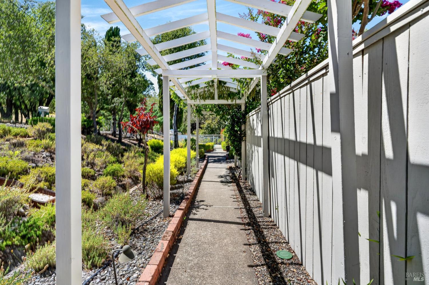 Property photo 40
