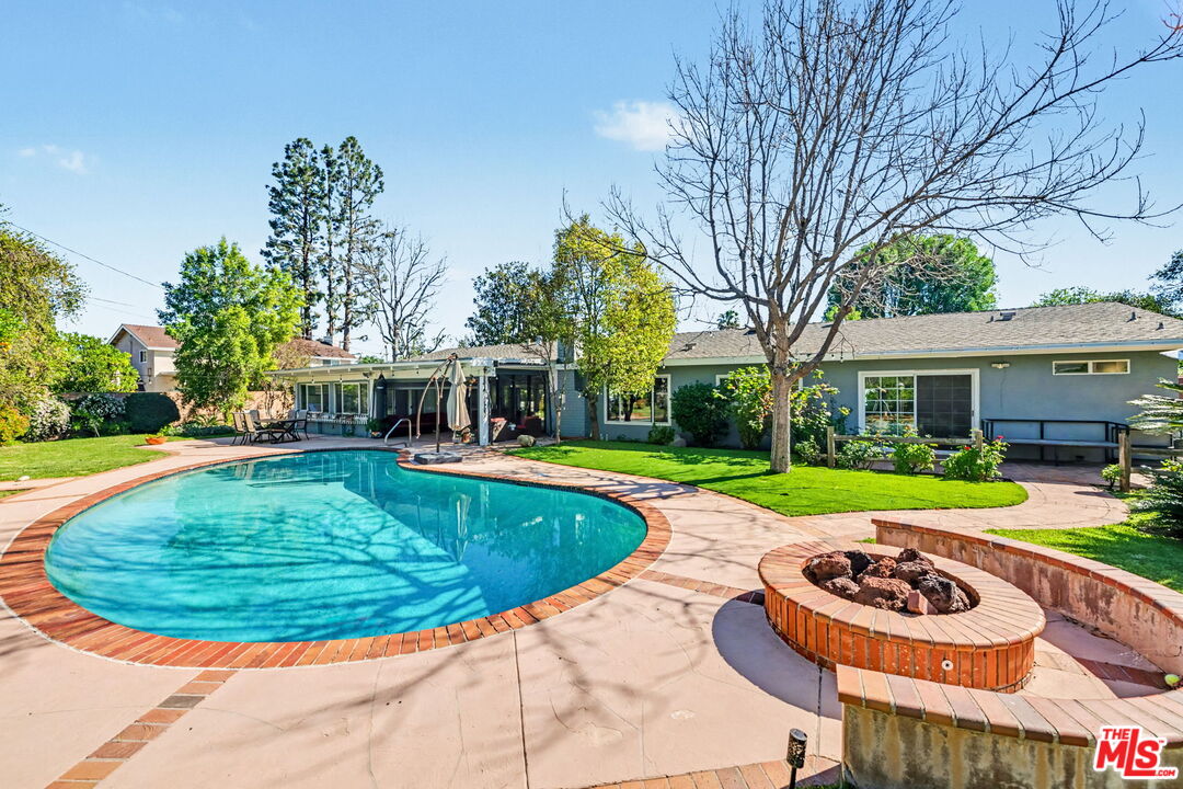 Property photo 40