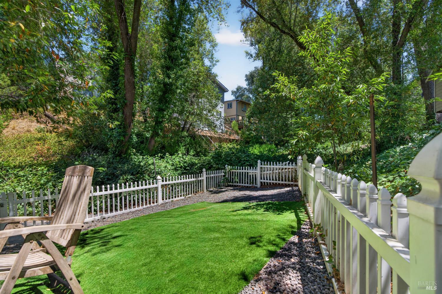 Property photo 35