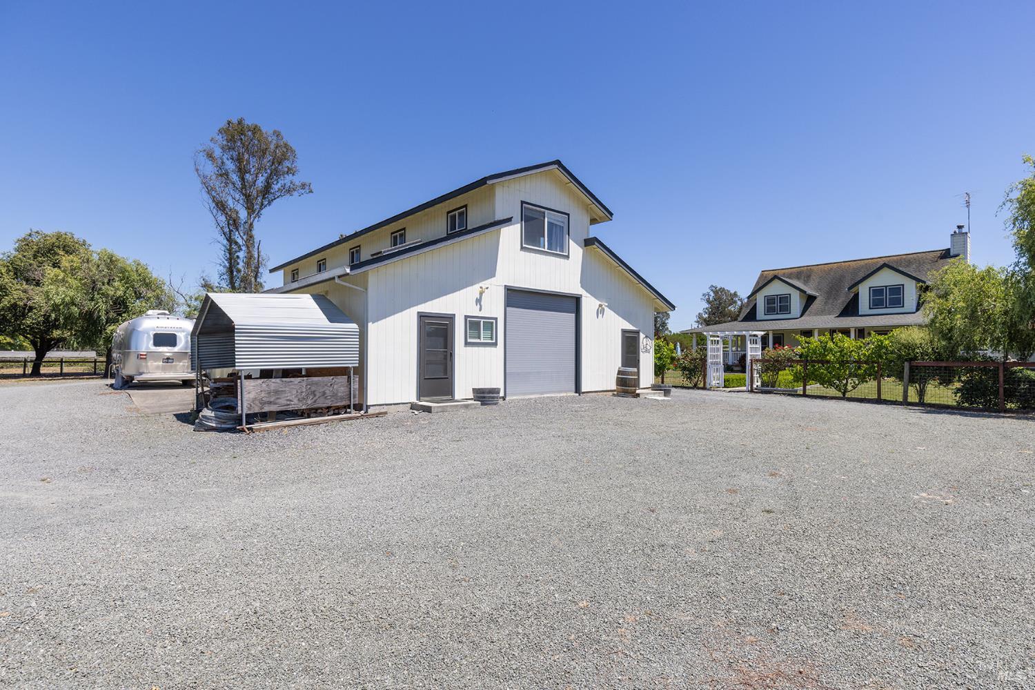 Property photo 38