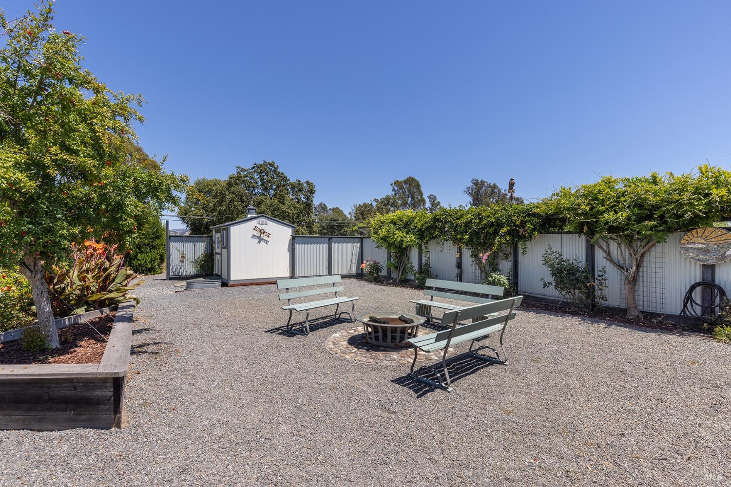 Property photo 40