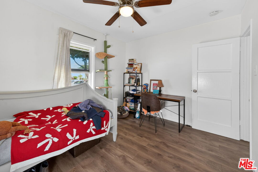 Property photo 33