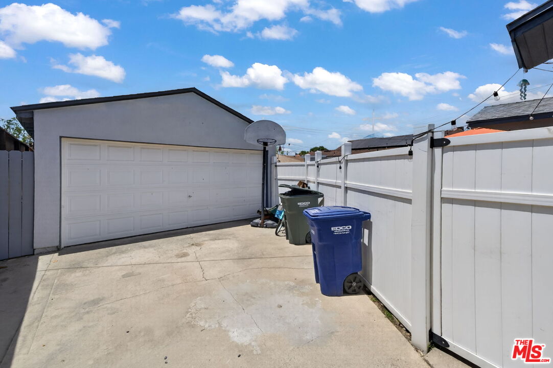 Property photo 37