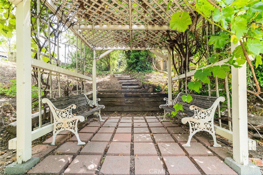 Property photo 31
