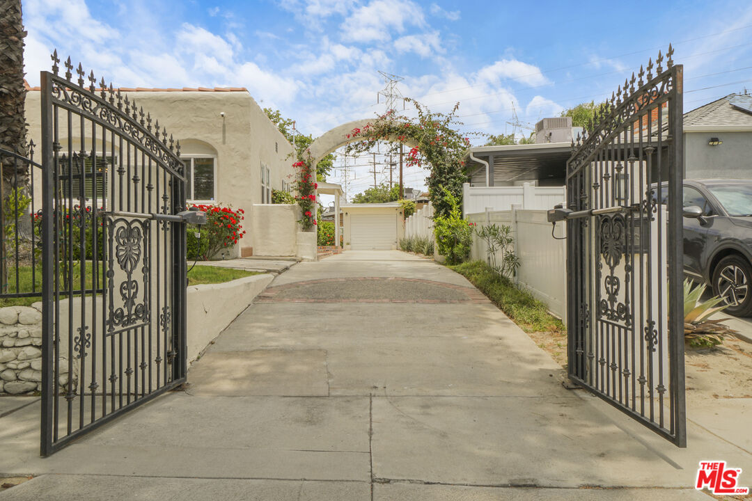 Property photo 44