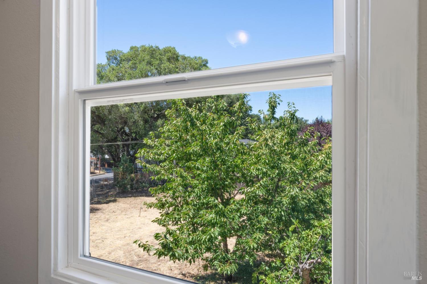 Property photo 33