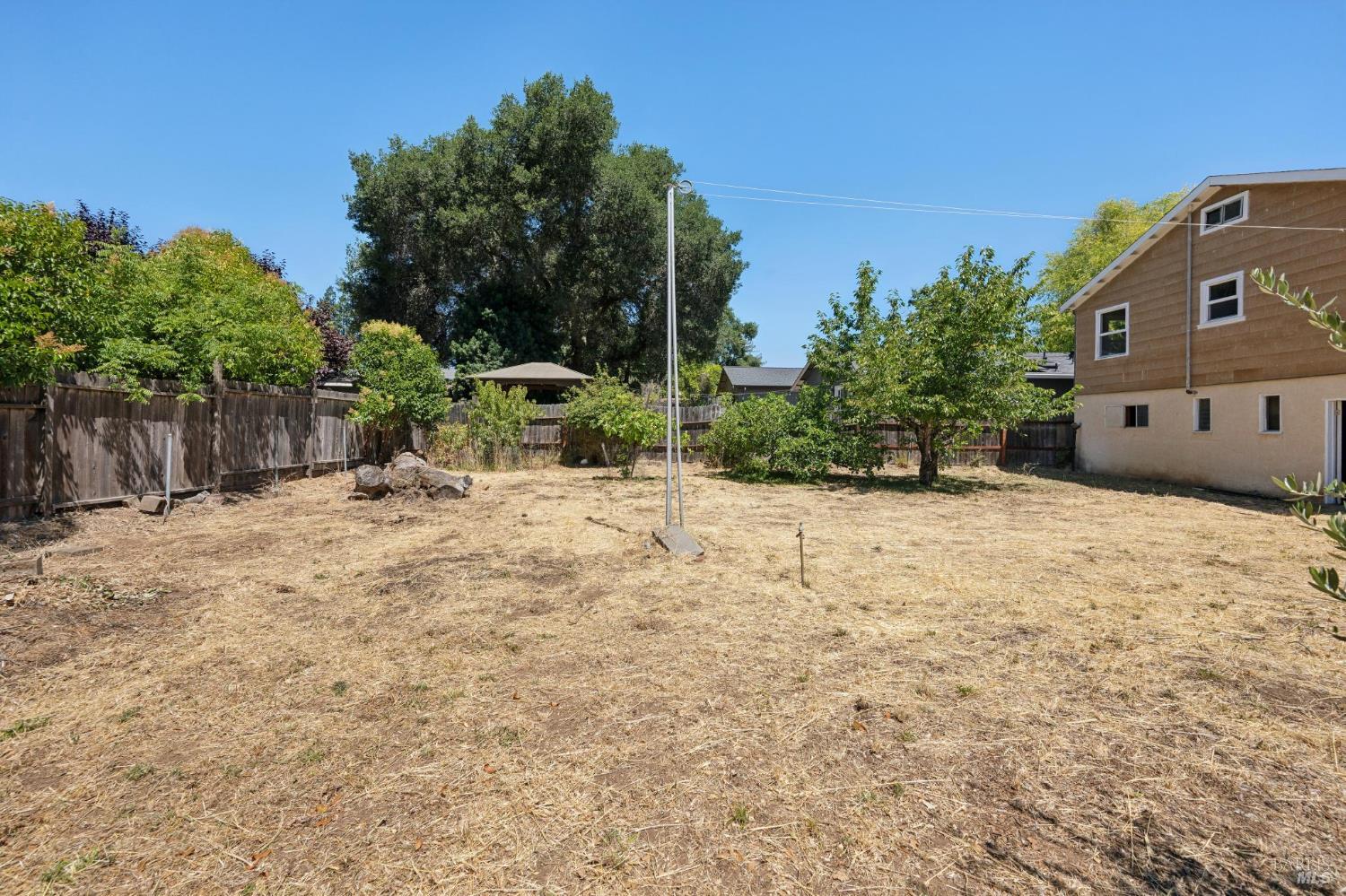Property photo 37