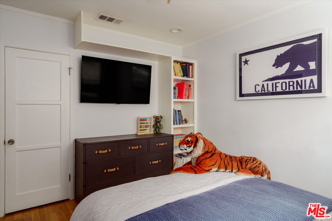Property photo 35