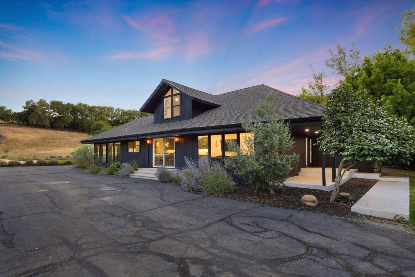 Property photo 38
