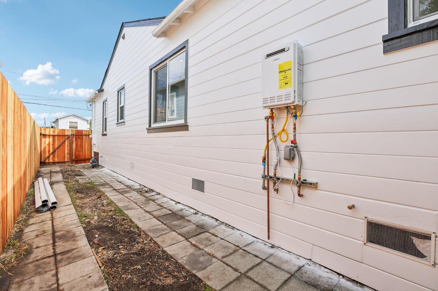 Property photo 33