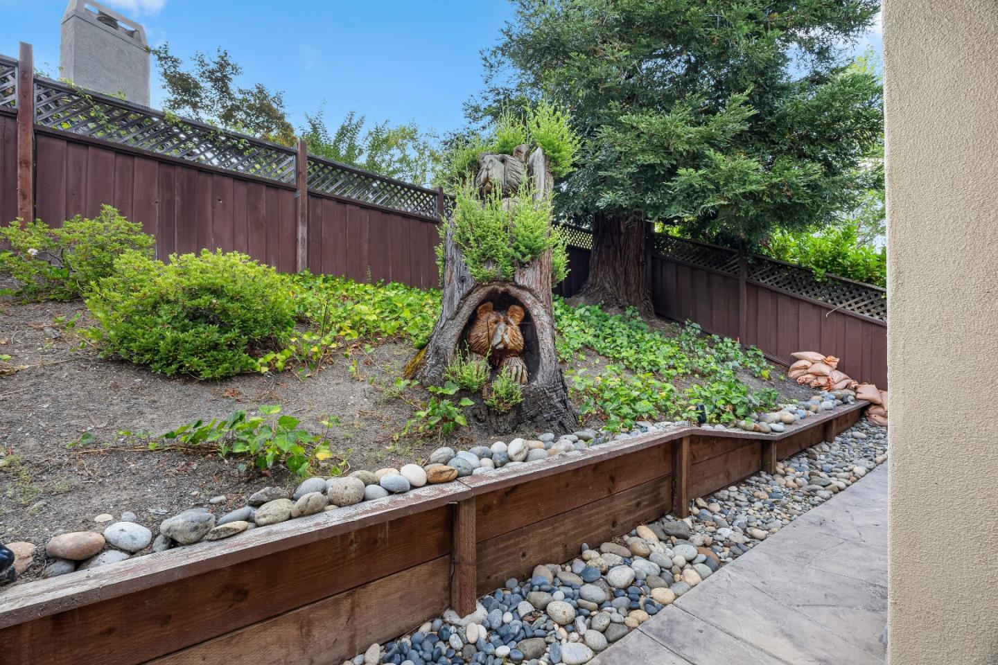 Property photo 40