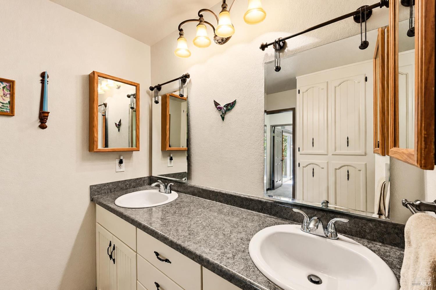 Property photo 40