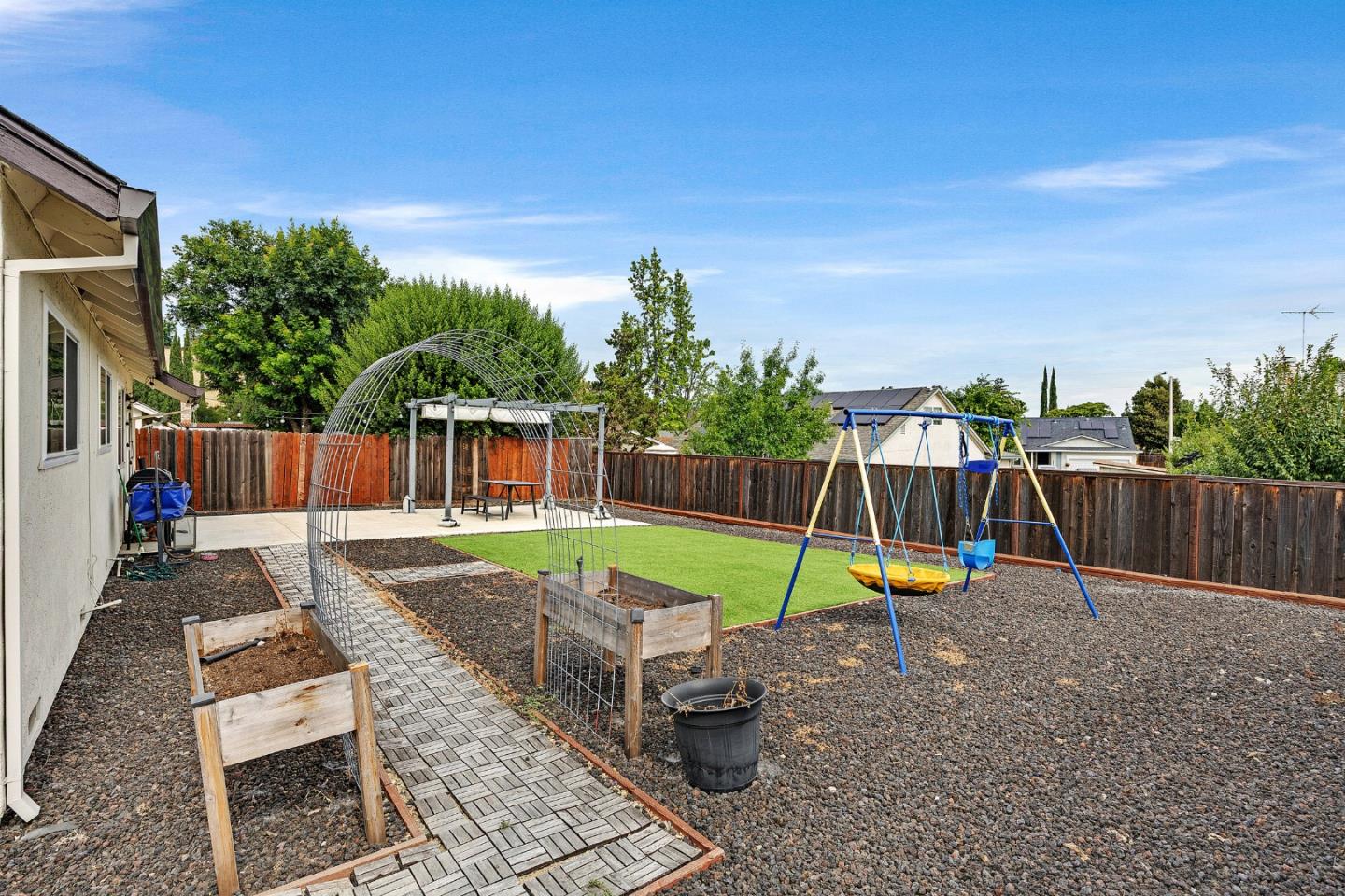Property photo 37