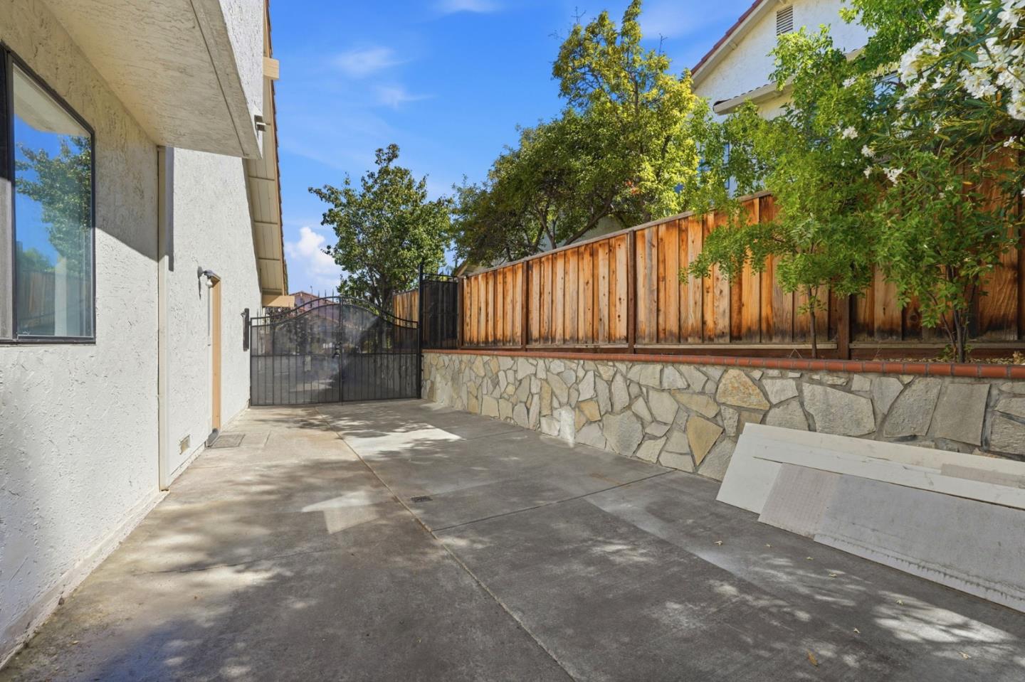 Property photo 42
