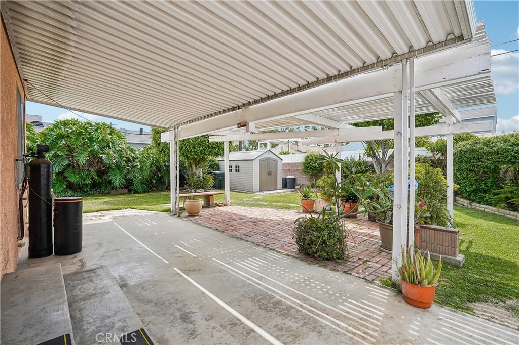 Property photo 37