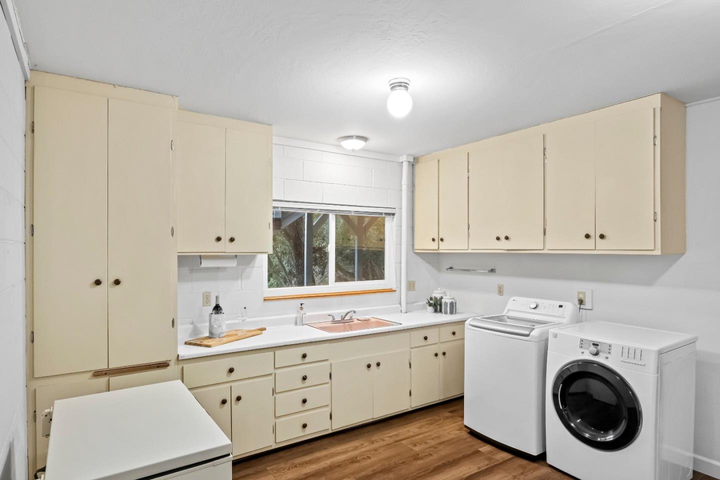 Property photo 46