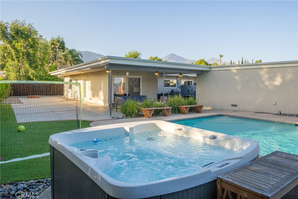 Property photo 44
