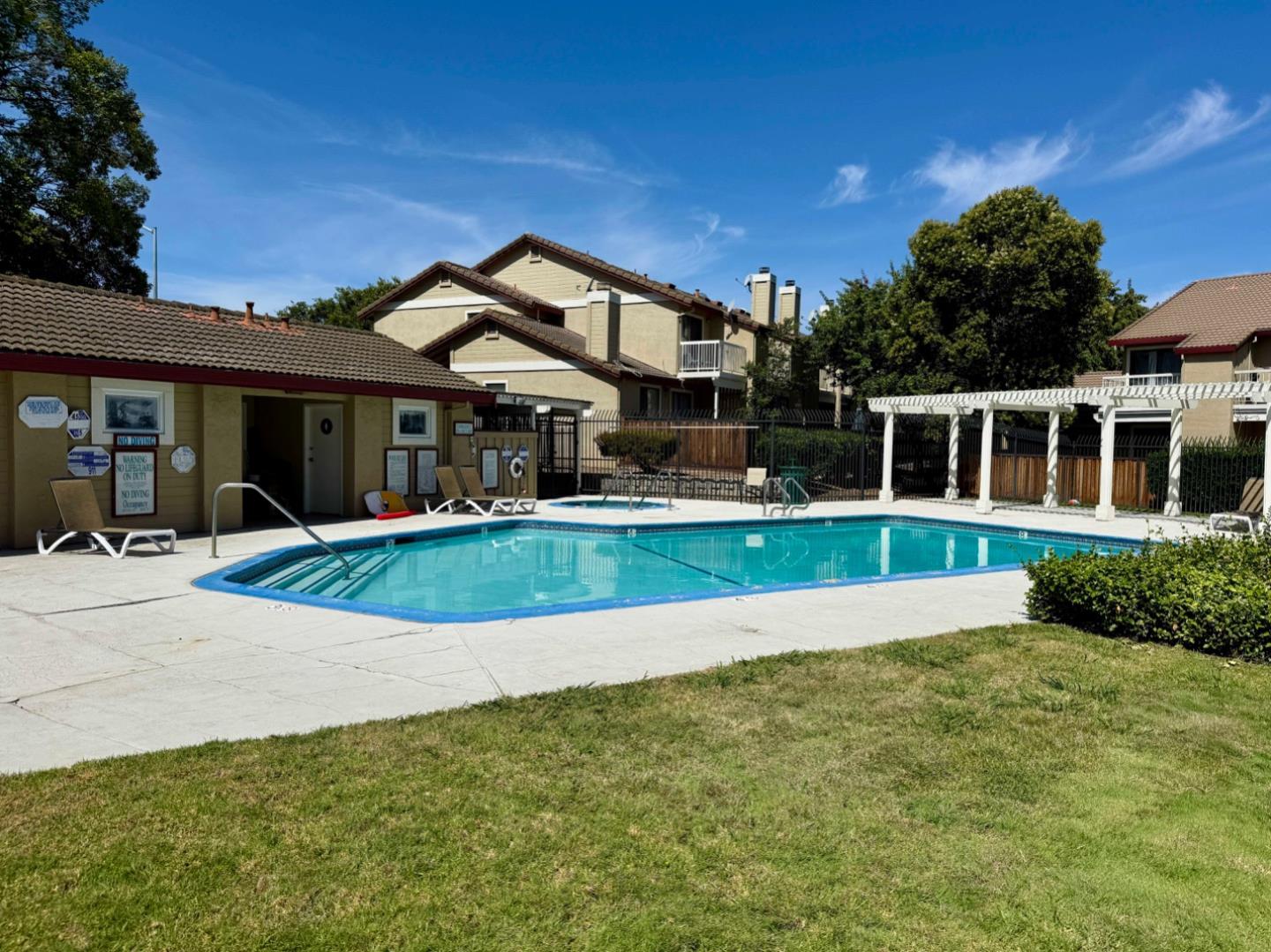 Property photo 37