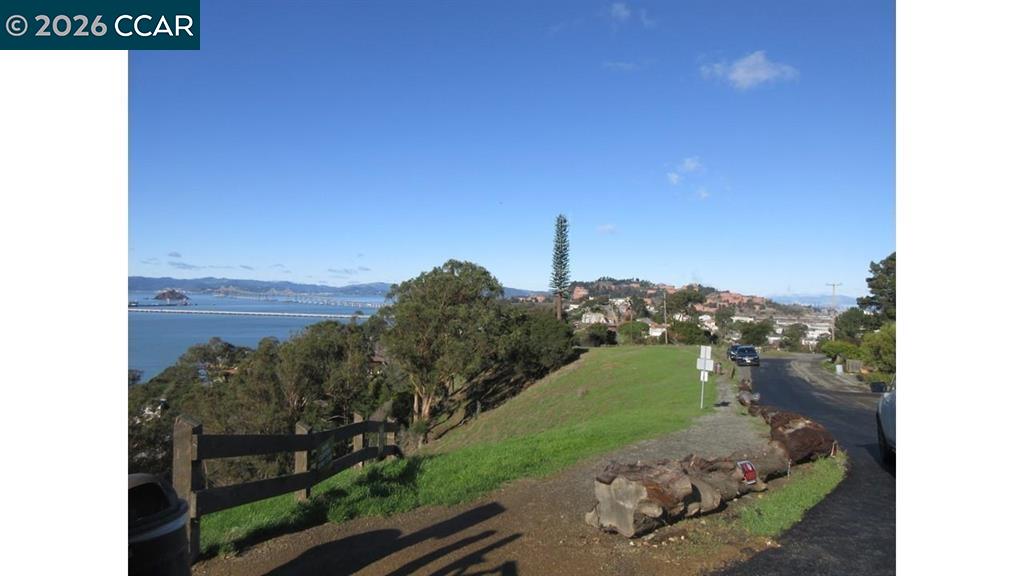 Property photo 25