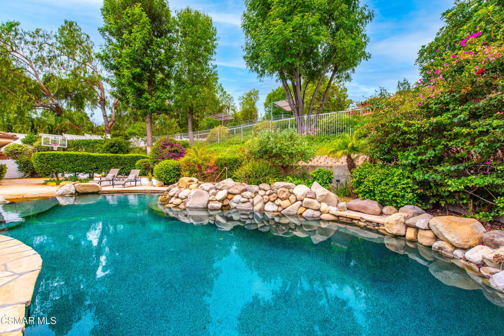 Property photo 33