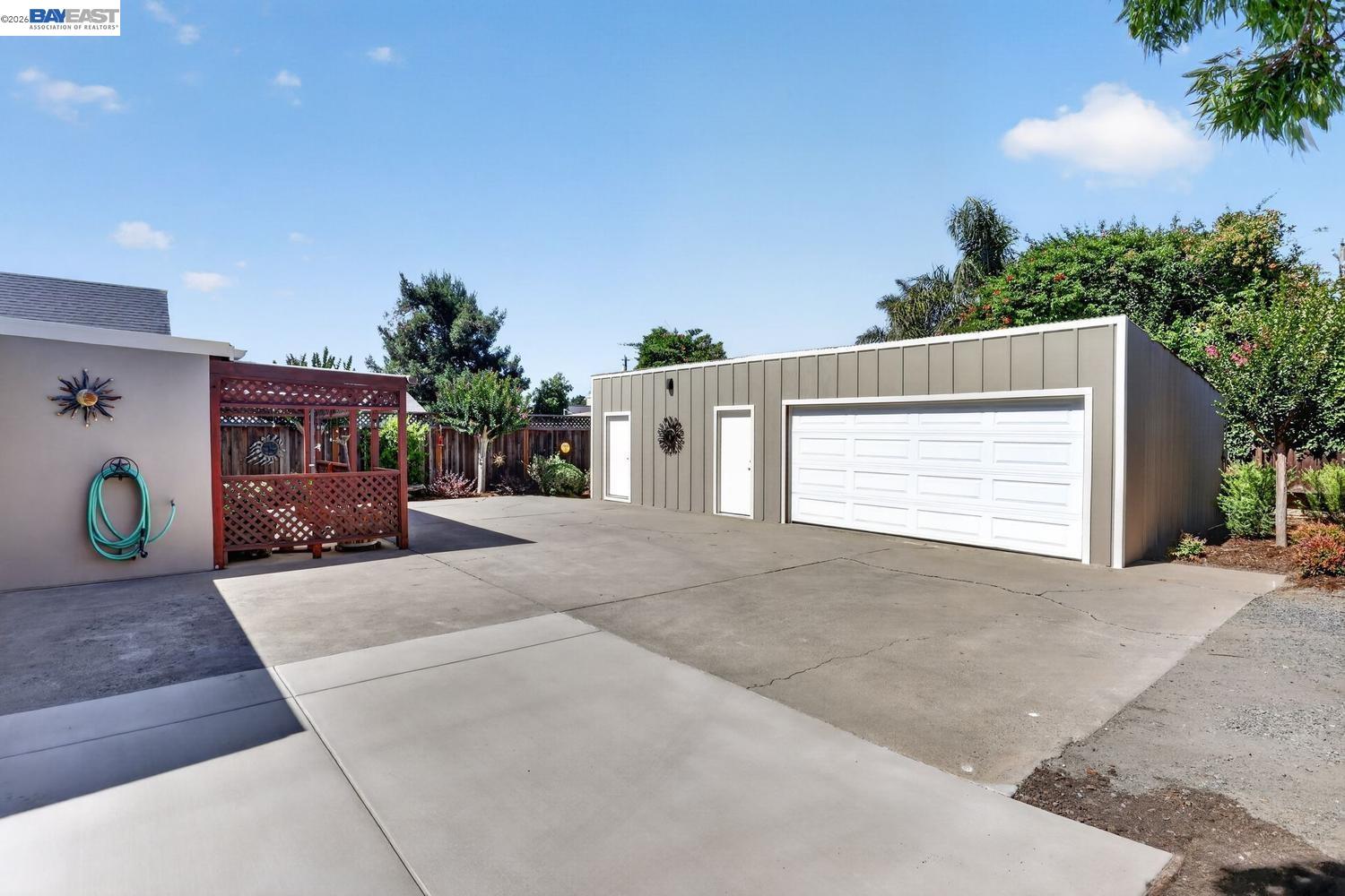 Property photo 34
