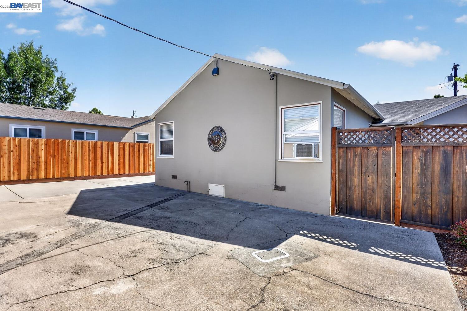 Property photo 38
