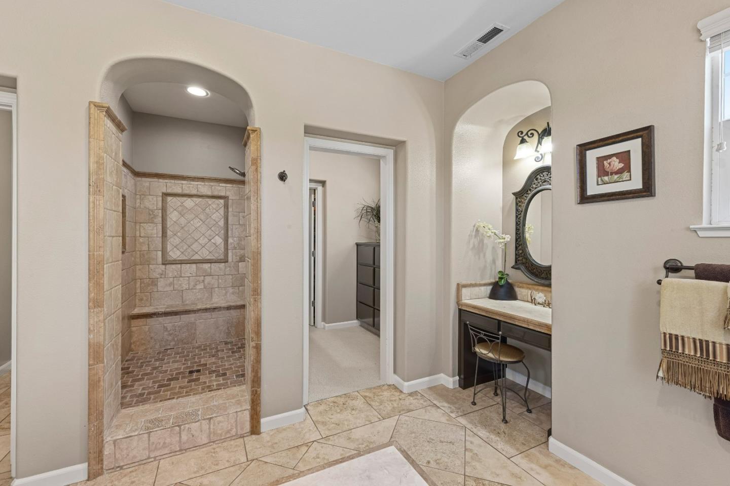 Property photo 50