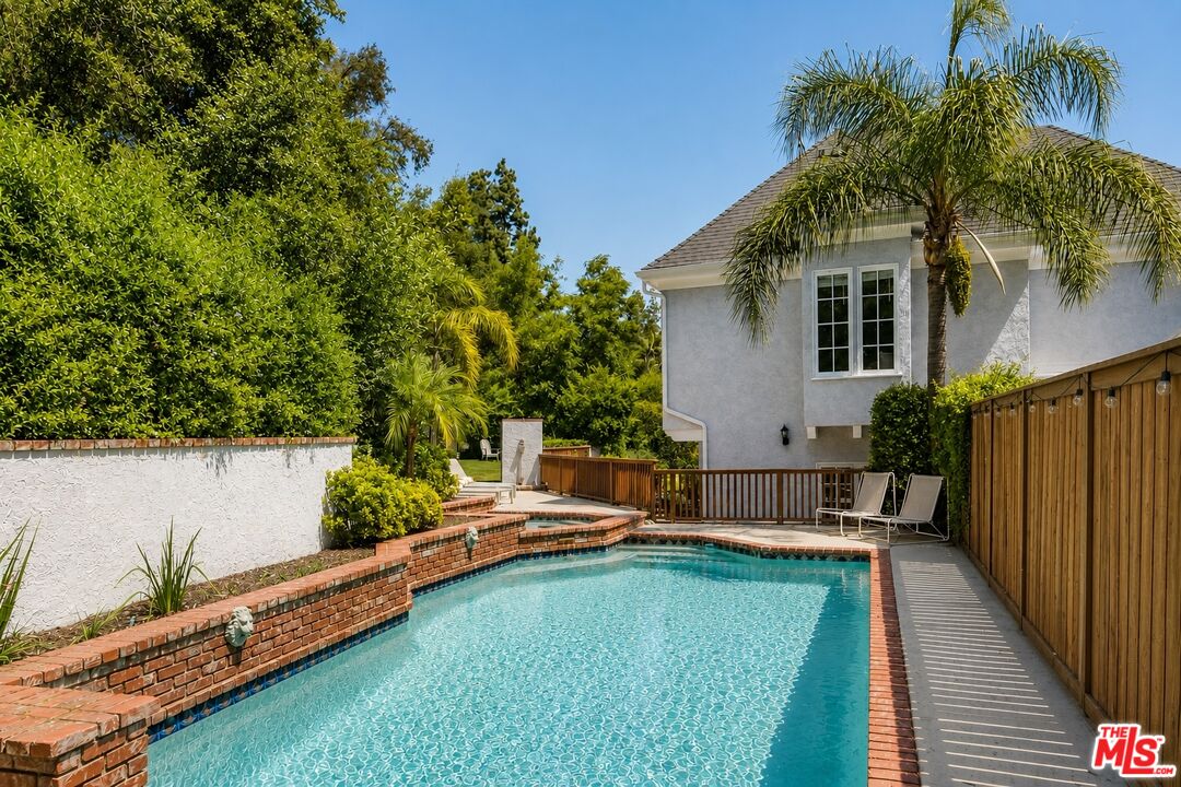 Property photo 42